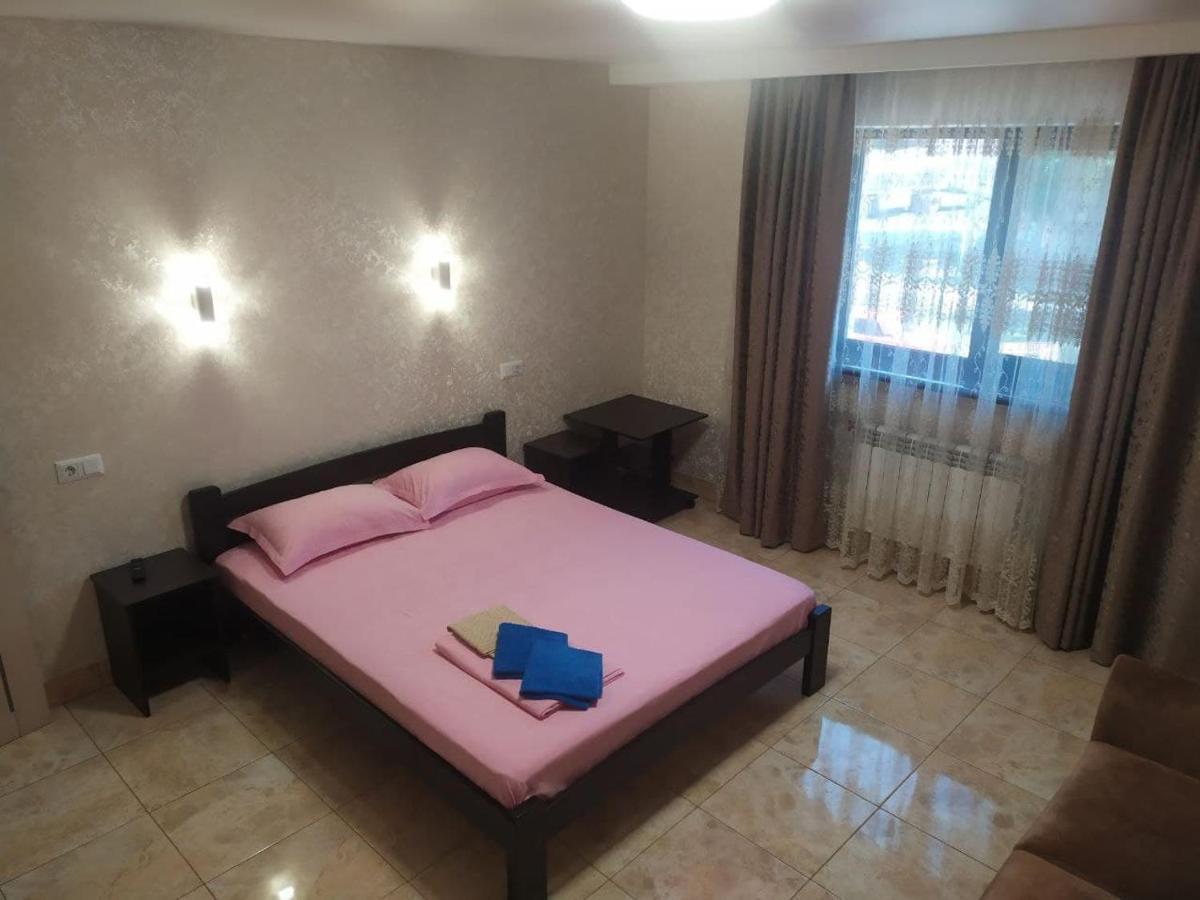 На Круговій Zaporizhia Extérieur photo
