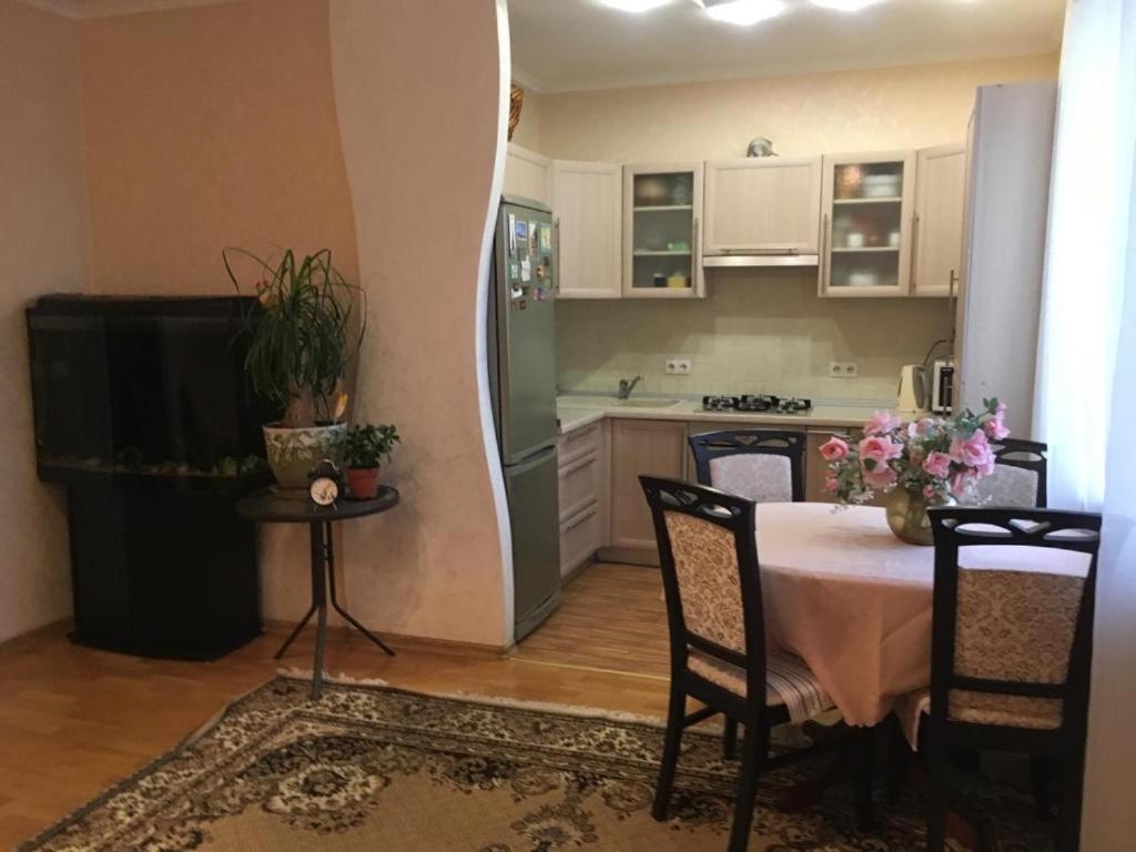 На Круговій Zaporizhia Extérieur photo