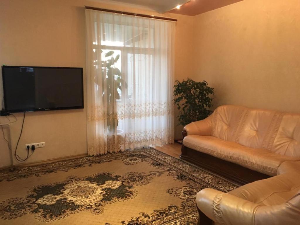 На Круговій Zaporizhia Extérieur photo